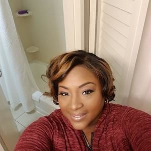 Meet your Posher, Antionette